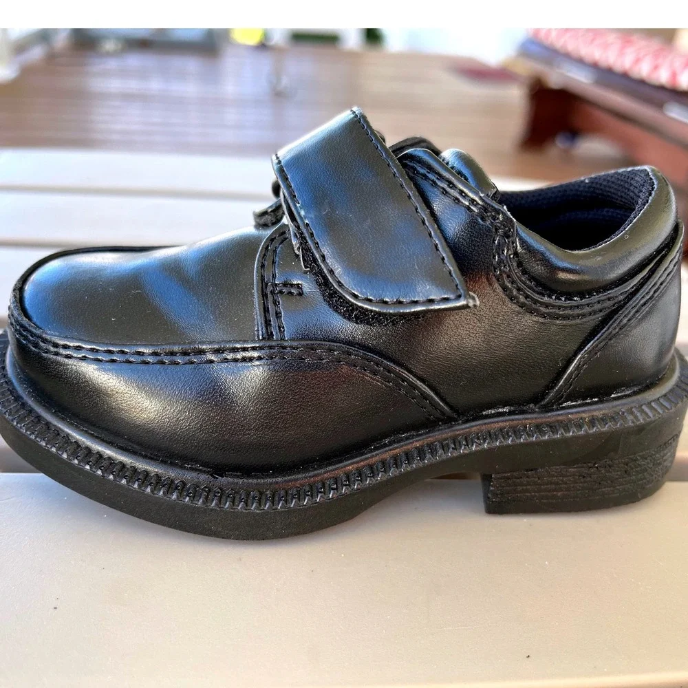 French Toast Boys Black Dress Shoes Uniform School Hook and Loop Size 5M Toddler